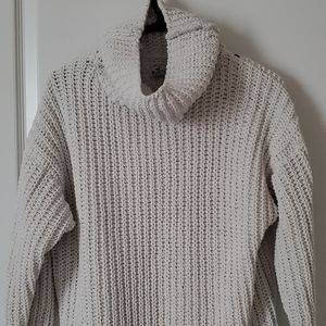 Hollister White knit sweater